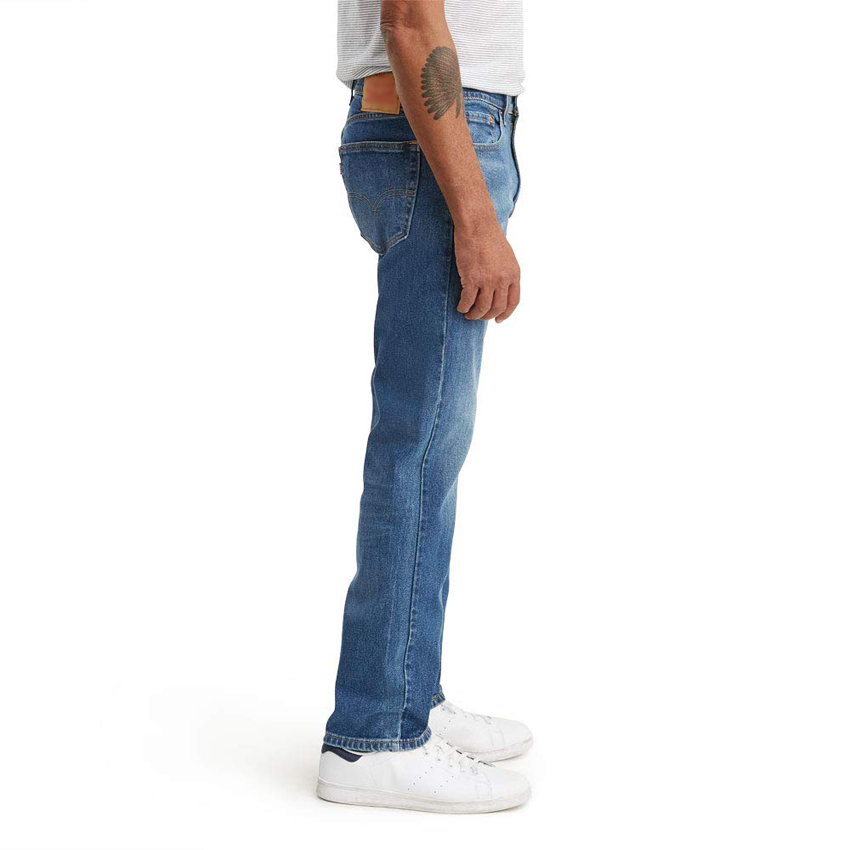 The overall display effect of the side of men's 505 jeans